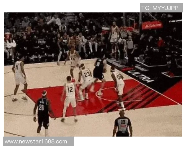 仙人指路！追梦直塞输送炮弹 巴特勒起飞接球潇洒背扣