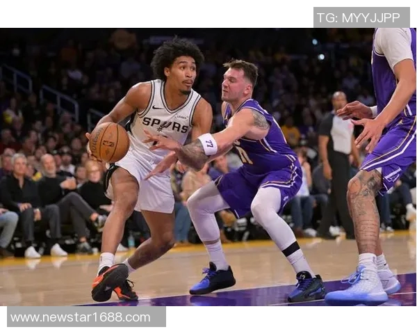 哈珀单场12助创生涯新高,精准制导助马刺取胜